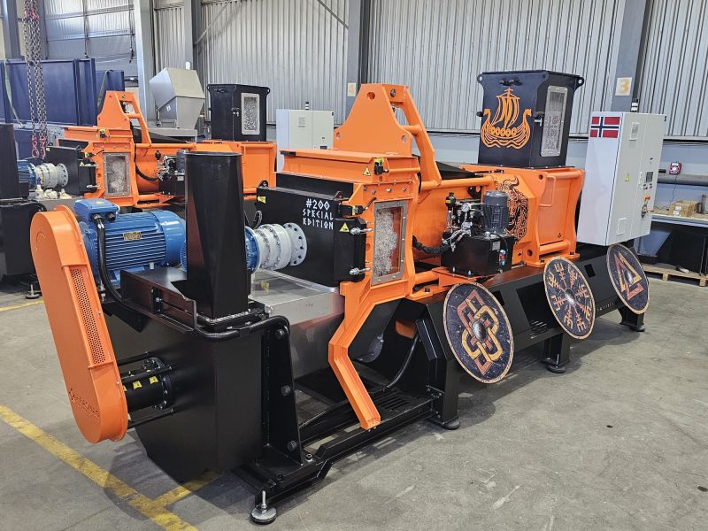 PLASMAQ 200. PlasCompact makinası