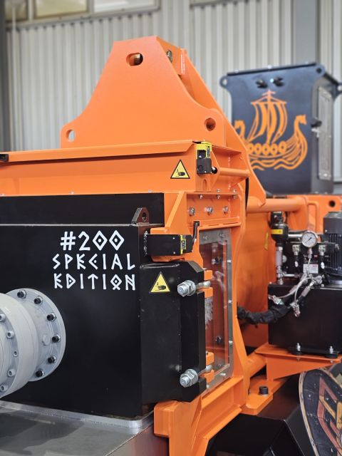 PlasCompact 200 – #200 Special Edition